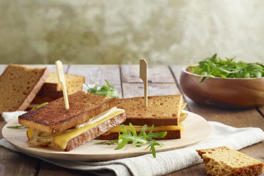 Grilled sandwich with chicory and cheese - Vondelmolen